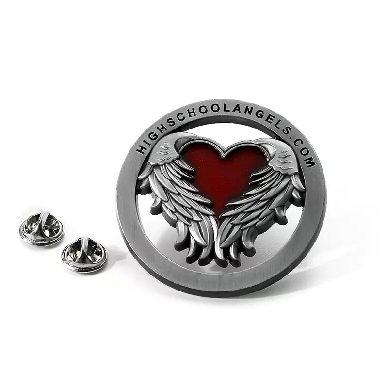 1661-2-love-heart-badges love heart badges