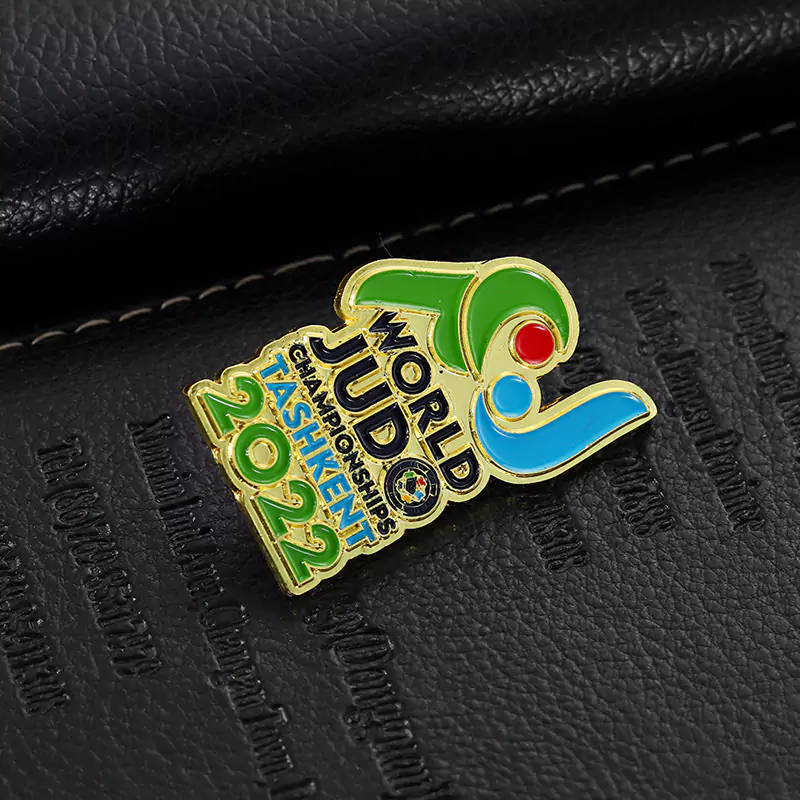 Gold Enamel Badge Of Honor