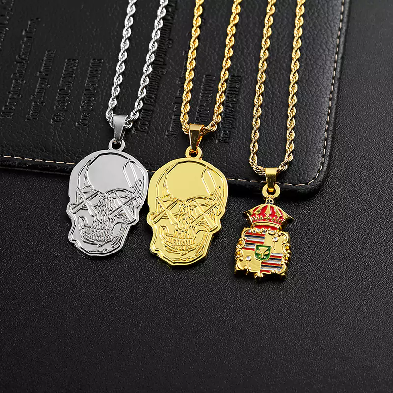 Skull and Badge Design Shaped Lacquer Plating Pendant