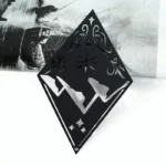 Green Eye C-shaped Irregular Soft Enamel Belt Buckle