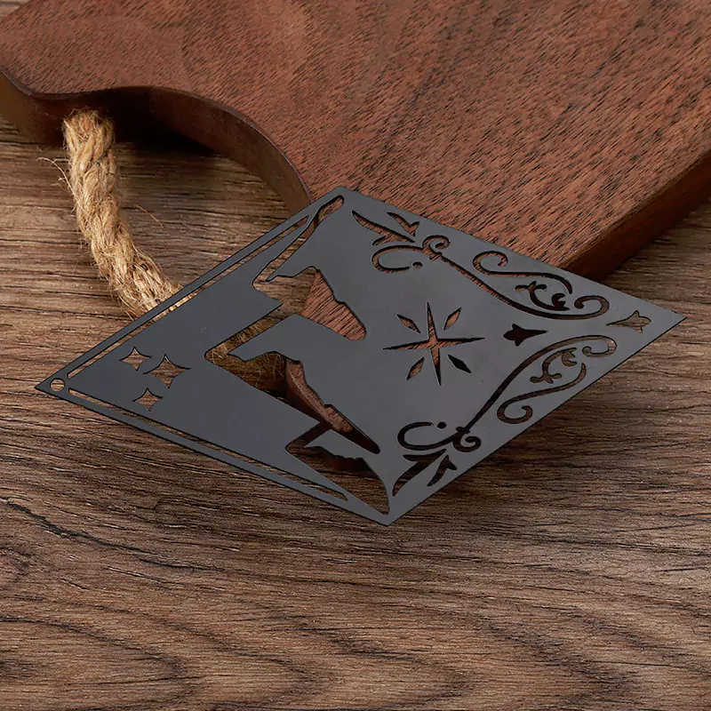 Green Eye C-shaped Irregular Soft Enamel Belt Buckle