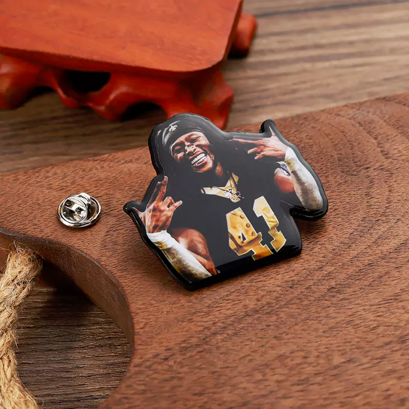 1726-5-Player 41 Epoxy Resin Player Shaped Pin