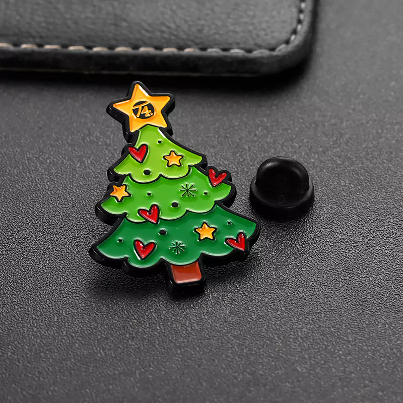 1505-8-Christmas Tree Painted with Unique Shapes and Cardboard Badges
