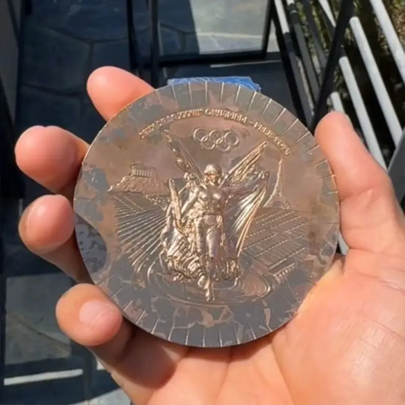 The front of the medal