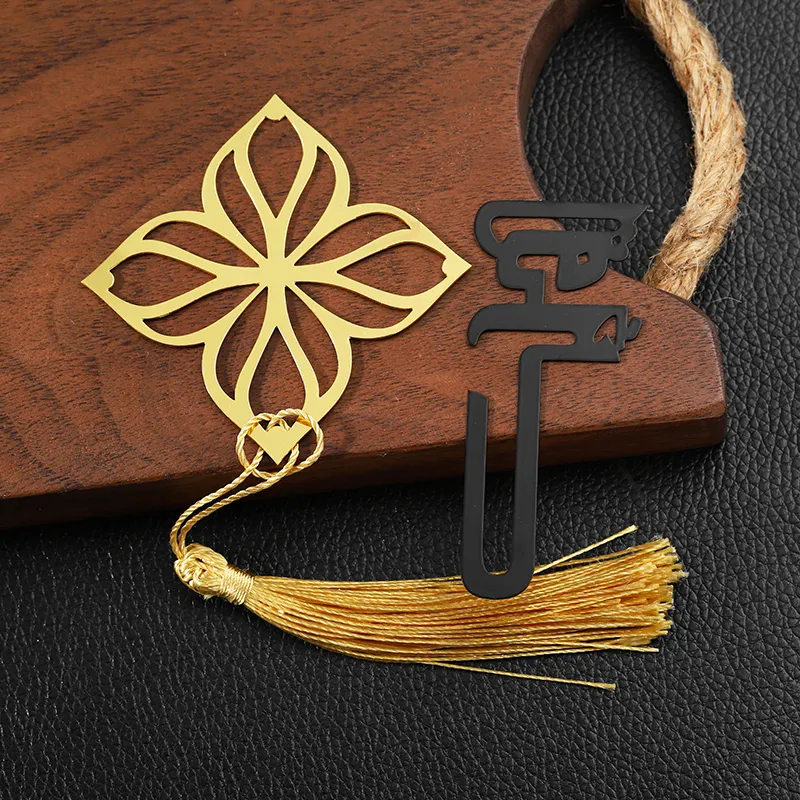 3052-7-Stainless steel hollow tassel bookmark